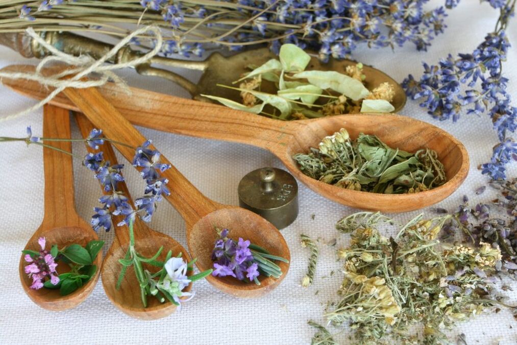 La medicina tradizionale può essere utilizzata per trattare l'osteocondrosi toracica.